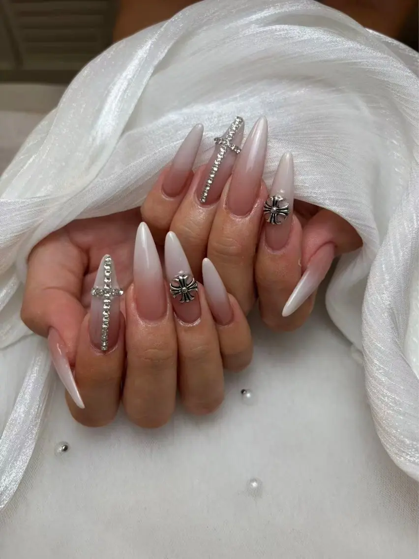 ネイル Amina nail salonのネイルデザイン