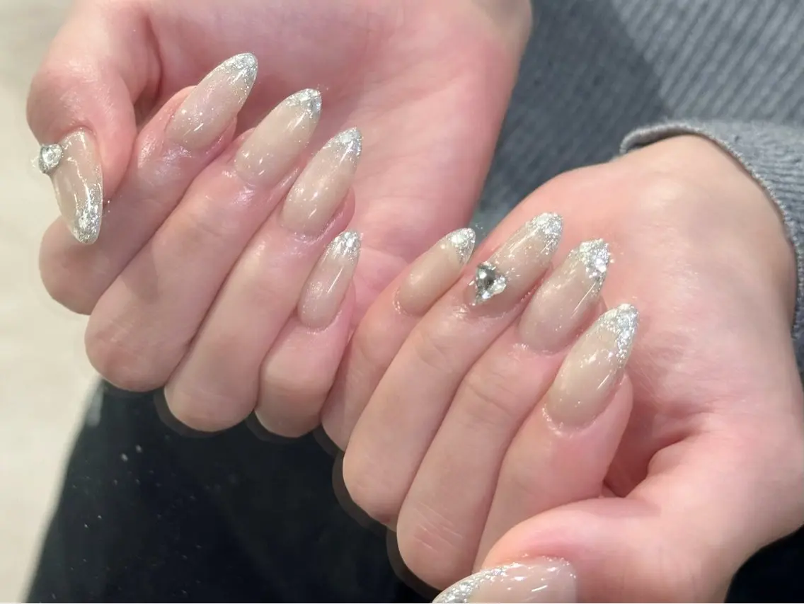ネイル チークネイル ドット フレンチネイル グラデーション ハート ハンドネイル ハンドケア Eli Muse 新宿ネイルのネイルデザイン