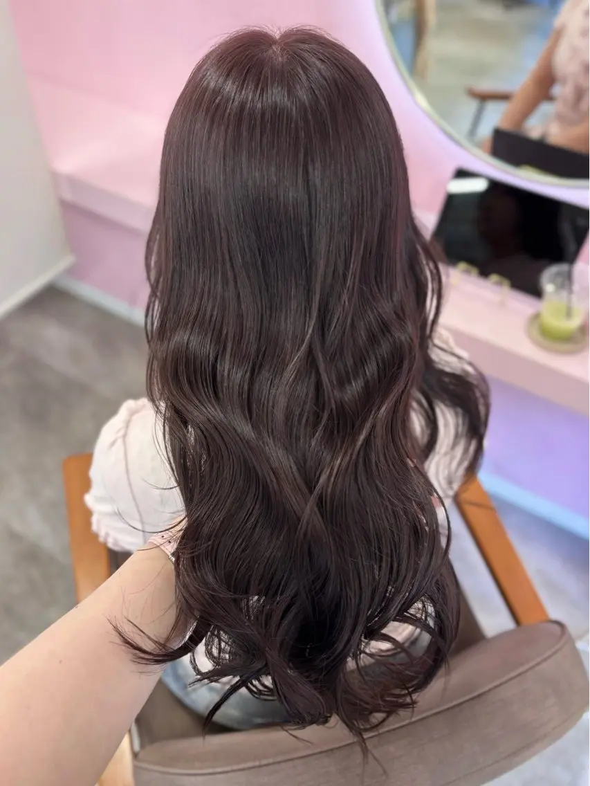 ロング カット ヘアカラー トリートメント 𝑴𝒊𝒌𝒖💝 透明感モテカラーのヘアスタイル
