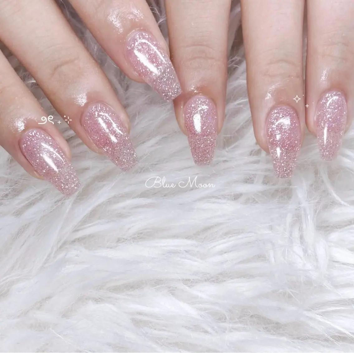 ネイル ハンドネイル フットネイル ハンドケア nail salon Blue Moonのネイルデザイン