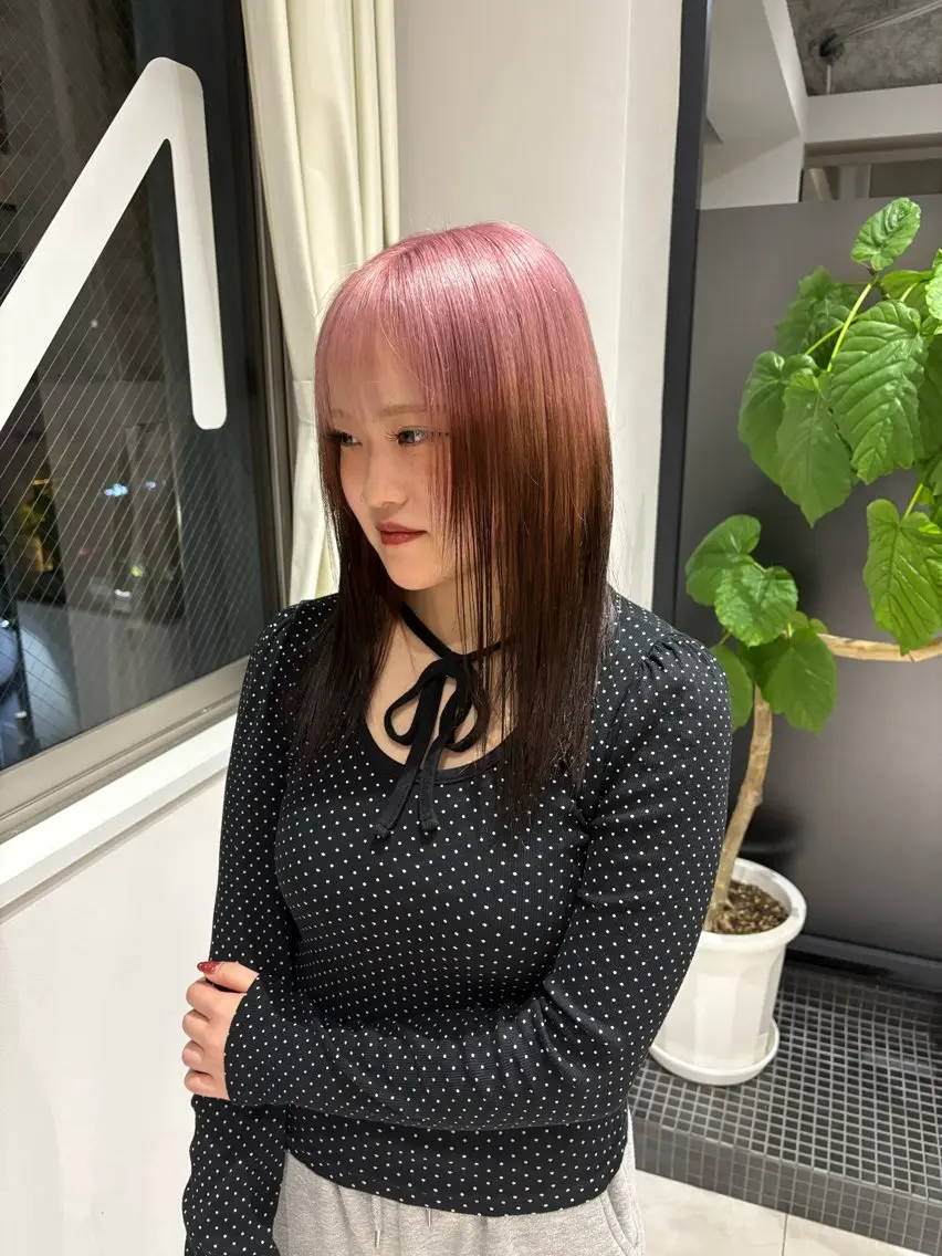 セミロング カラー ブリーチ ブラウンカラー ピンクカラー ゆな🎀ハイトーン /レイヤーのヘアスタイル