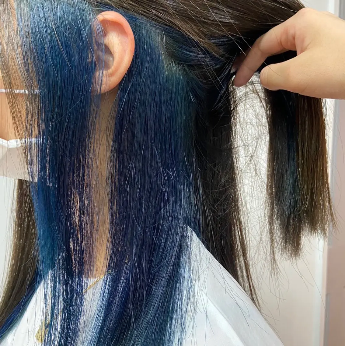 ロング カラー ブルーカラー ロング 安岡美咲✂︎ 艶カラー/髪質改善のヘアスタイル