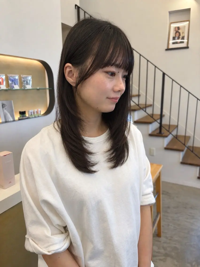 ロング ロングレイヤー レイヤーカット ロング 蛭町 遥香のヘアスタイル