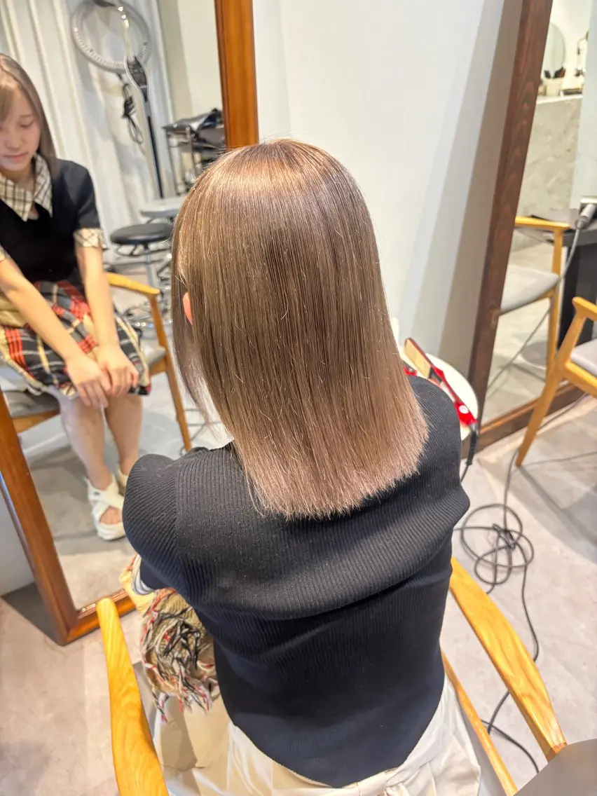 ミディアム ヘアカラー トリートメント roka ʜᴀʀᴜᴋᴀのヘアスタイル
