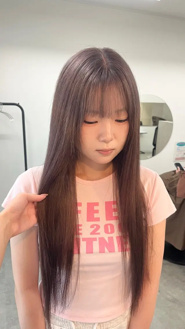 ロング カラー 透明感カラー 結羽愛のヘアスタイル