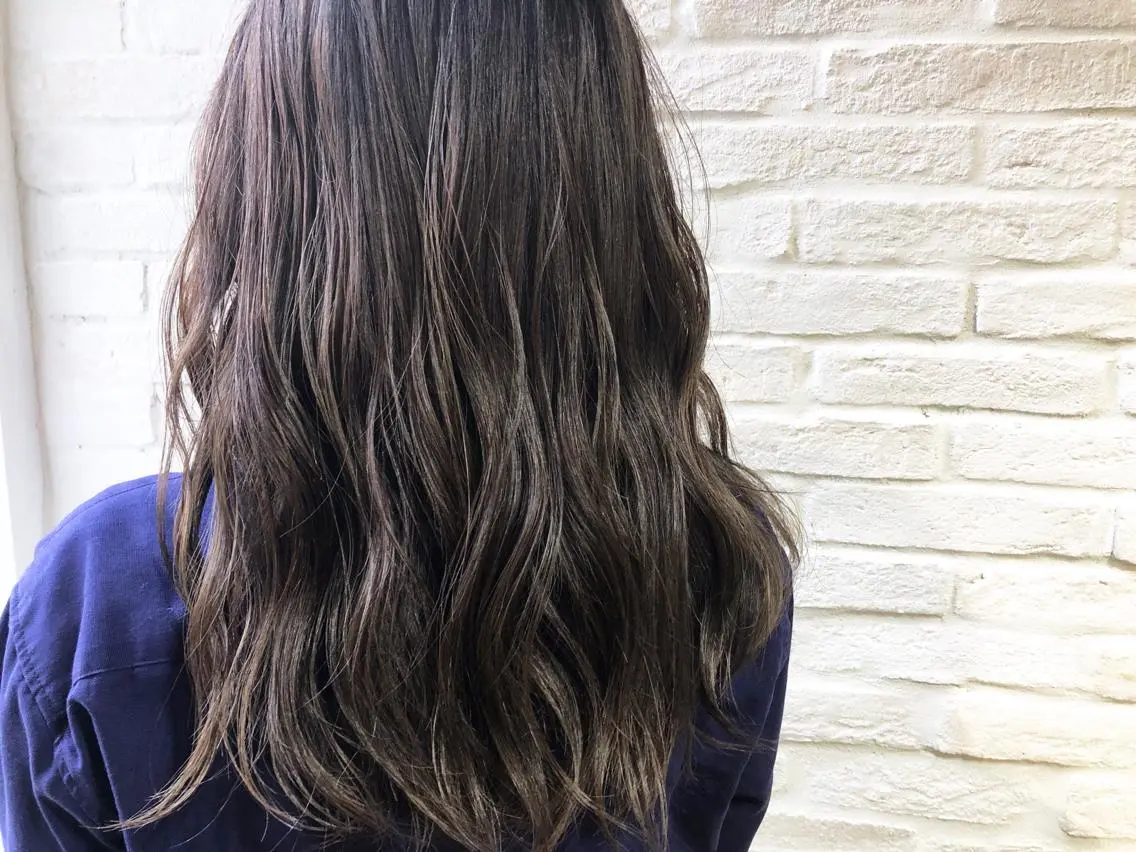 ロング カラー ヘアアレンジ ハイライトカラー ハイライト ヘアカラー トリートメント 小松 郁斗のヘアスタイル