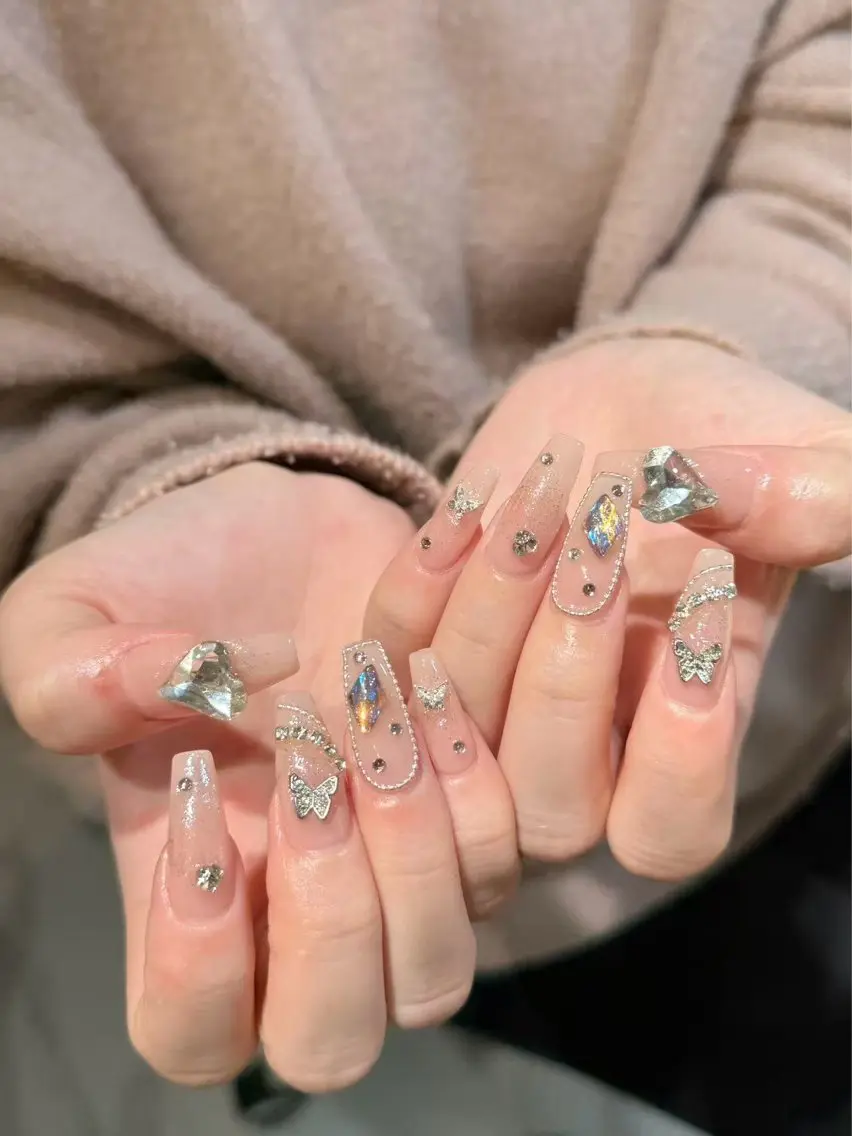 ネイル オーロラネイル 長さ出し フットネイル フレンチネイル ジェルネイル ハンドネイル NEW NAIL 池袋のネイルデザイン
