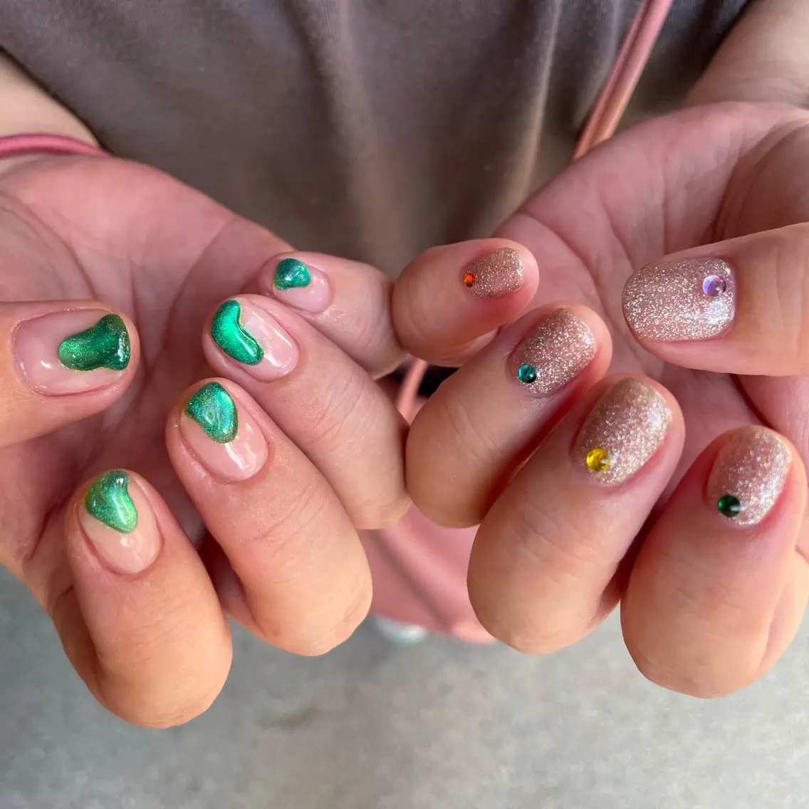 ネイル ハンドネイル lamp nail modelのネイルデザイン