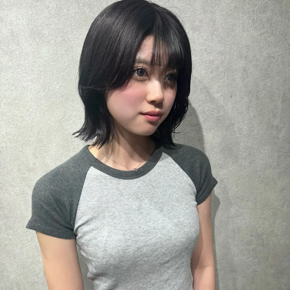 ミディアム カラー ヘアカラー トリートメント shiho .のヘアスタイル