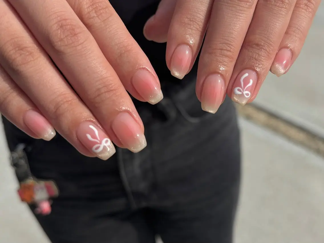 ネイル チークネイル マグネットネイル リボン nayu nailのネイルデザイン
