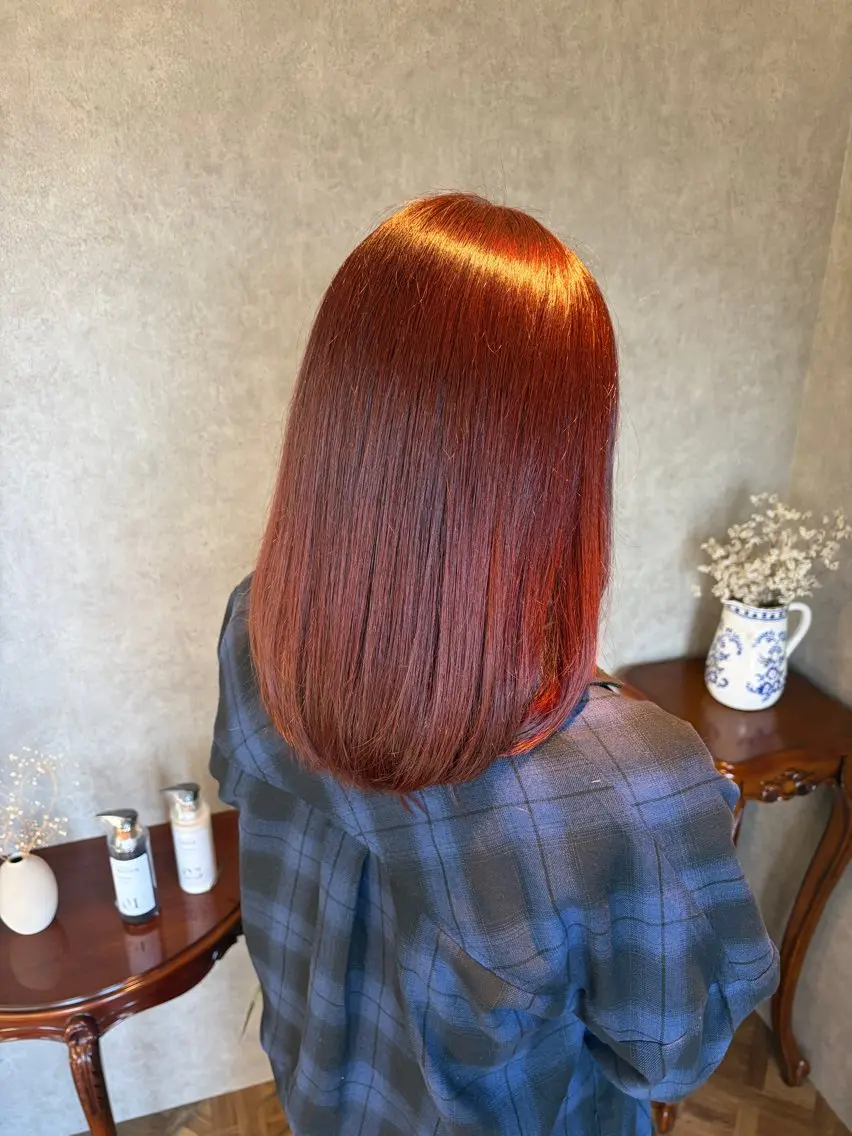 ミディアム カット ヘアカラー トリートメント 髪質改善×韓国風/小 顔レイヤー/早瀬櫻子のヘアスタイル