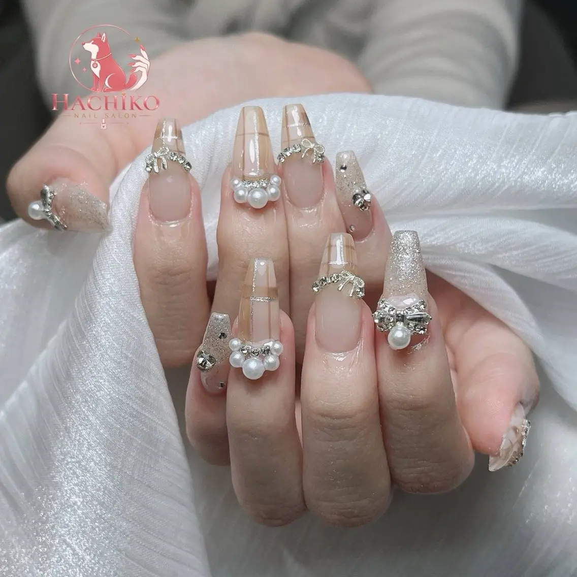 ネイル チークネイル クリアネイル ガーリー キラキラネイル 韓国ネイル ハンドネイル Hachiko Nail Salonのネイルデザイン