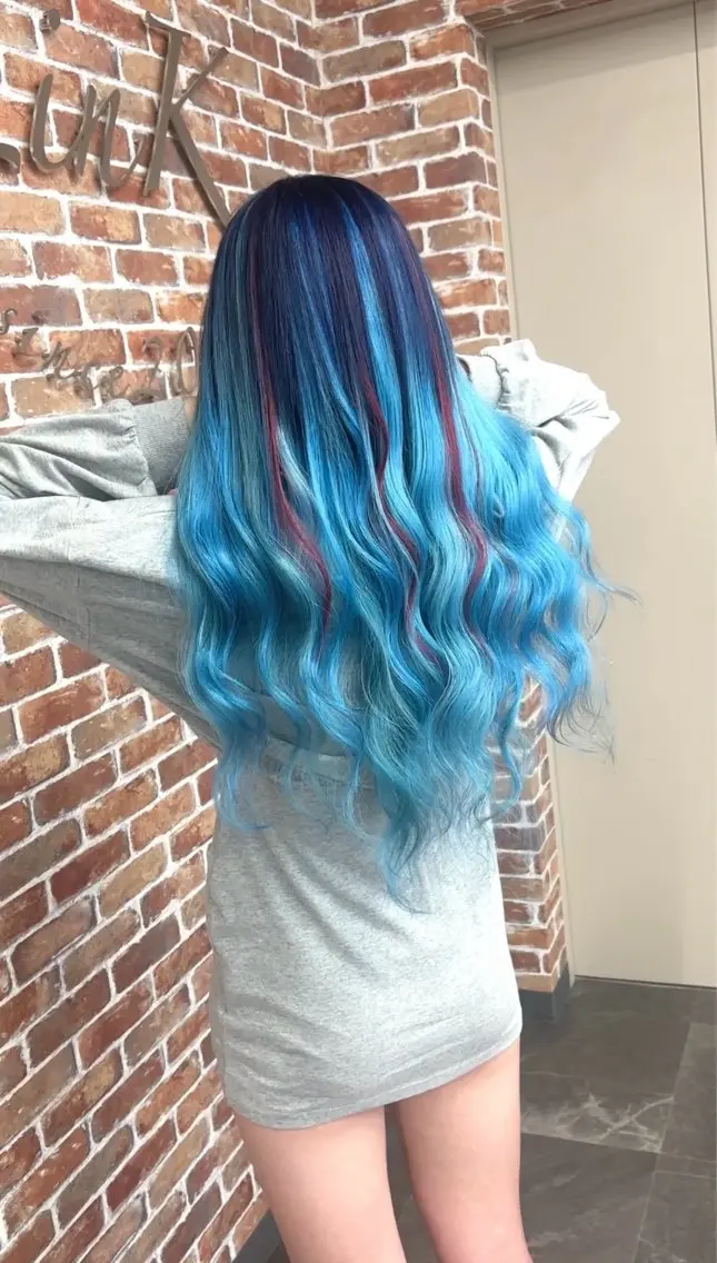 ロング カラー ダブルカラー エクステ カット ヘアカラー エクステ ギャルの革命児 秀斗のヘアスタイル