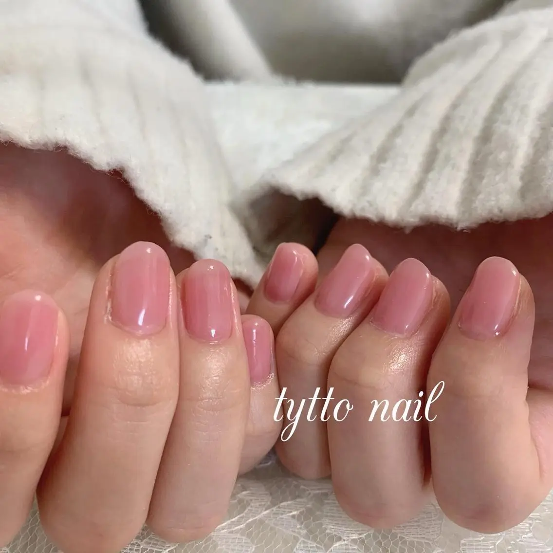 ネイル 氷ネイル・うるうるネイル オフィスネイル ピンク シンプルネイル ハンドネイル tytto nail ❤︎eriのネイルデザイン
