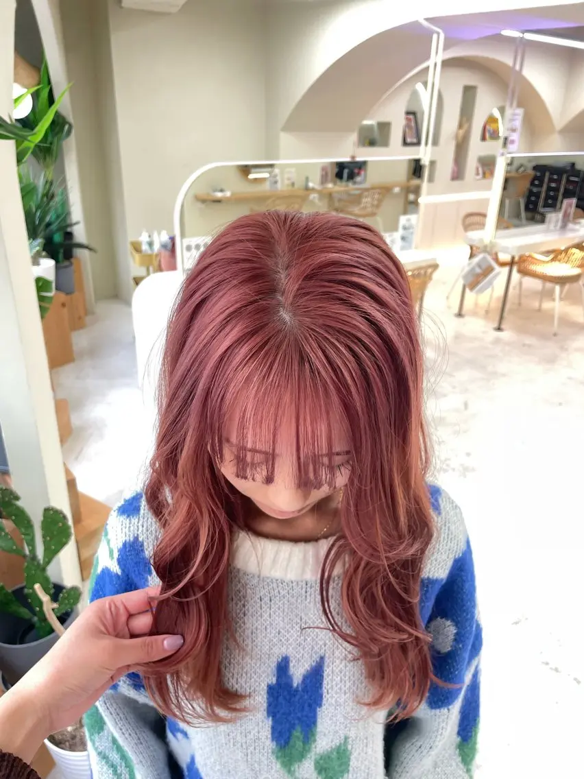カラー ブリーチ 太田 海萌のヘアスタイル