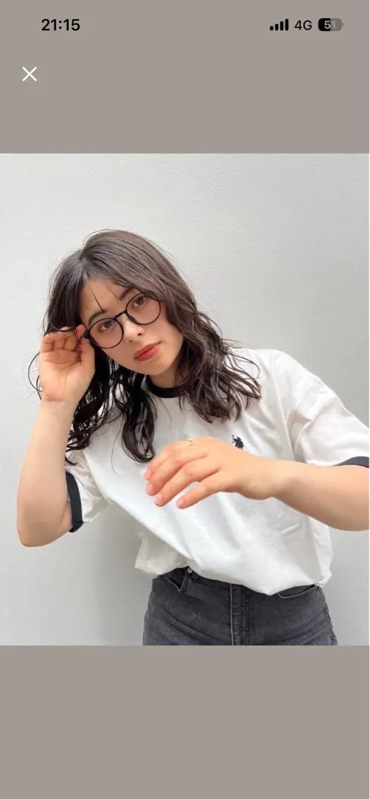セミロング パーマ 横山 心優のヘアスタイル