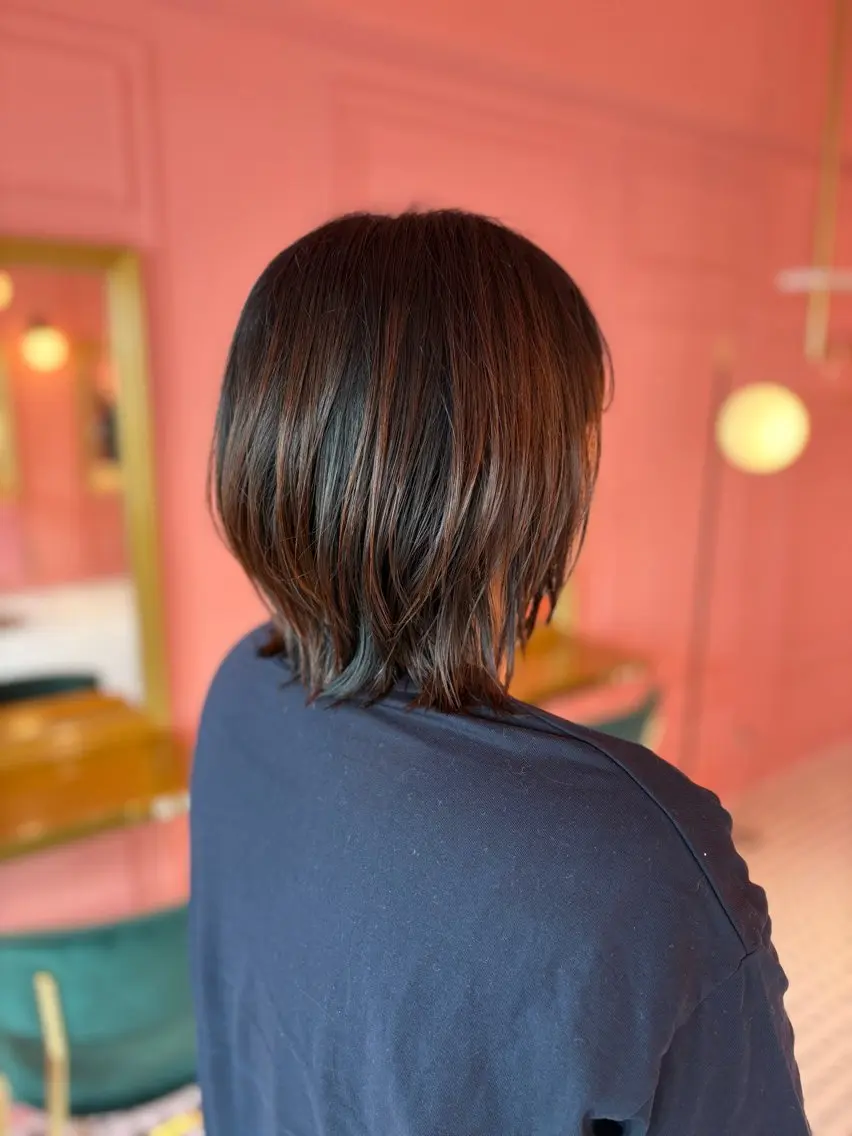 ショート レイヤーカット 樋口 花穂のヘアスタイル