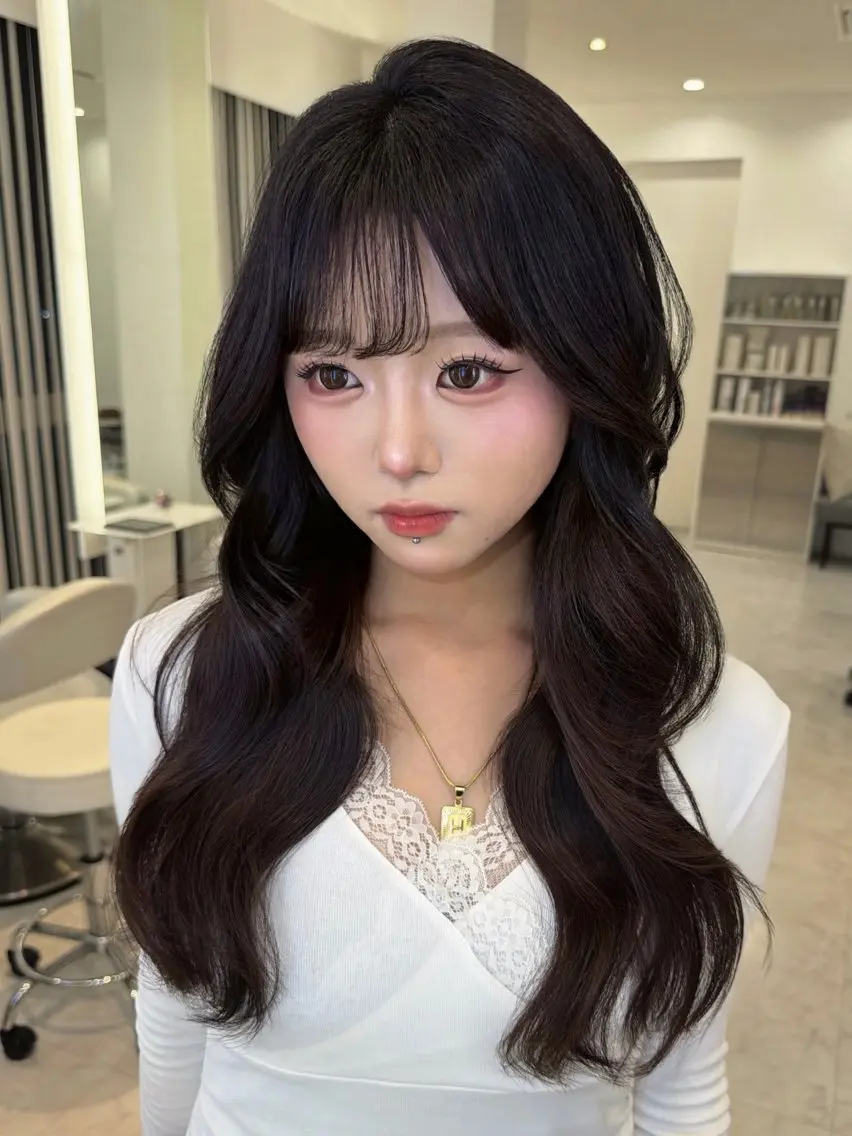 ロング カラー 顔周りカット ハッシュカット ハイレイヤー 髪質改善 韓国風ヘア カット ヘアカラー トリートメント 韓国レイヤー/透明感 /髪質改善/アジキのヘアスタイル