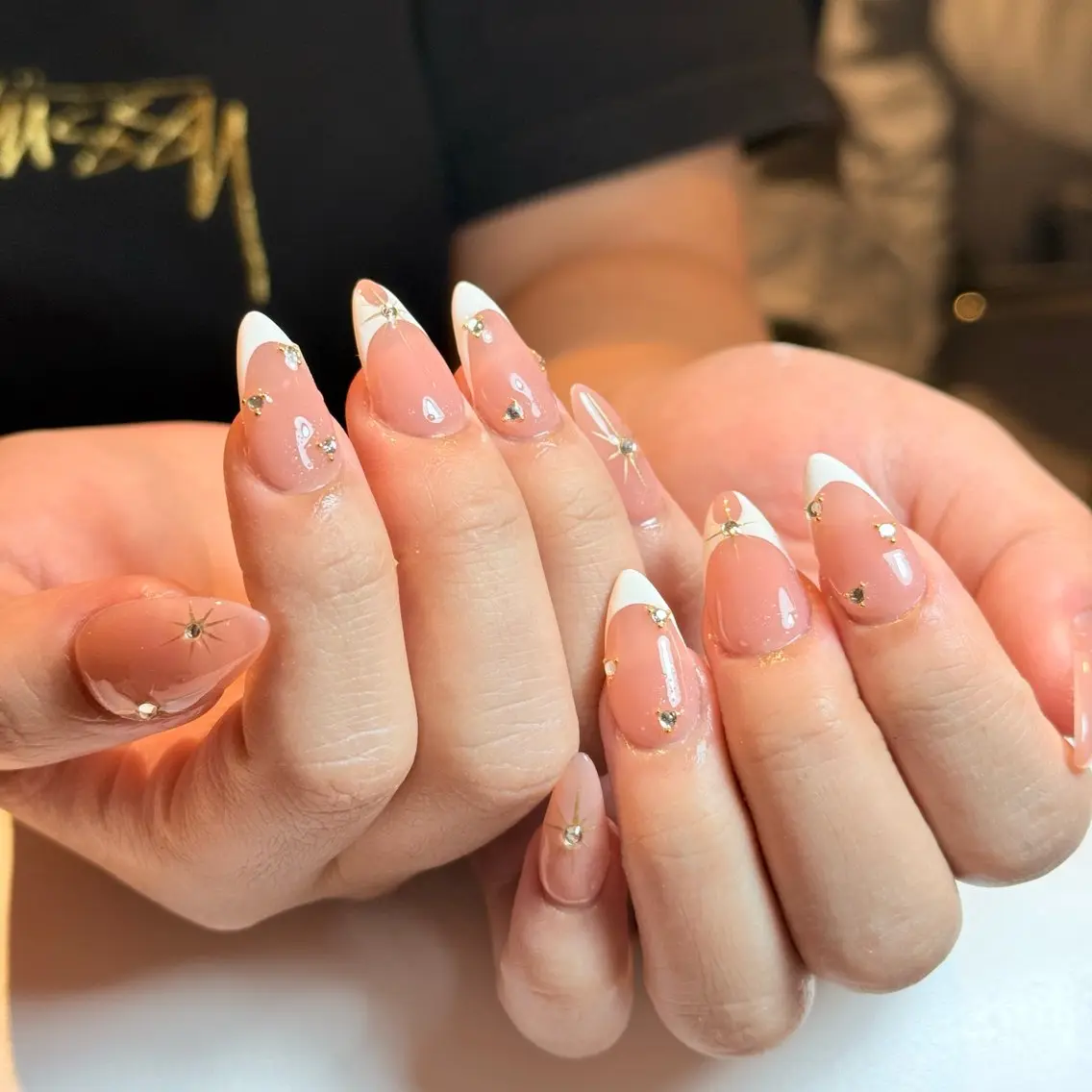 ネイル アートネイル チークネイル フレンチネイル グラデーション キラキラネイル ハンドネイル Risa_ Nailのネイルデザイン