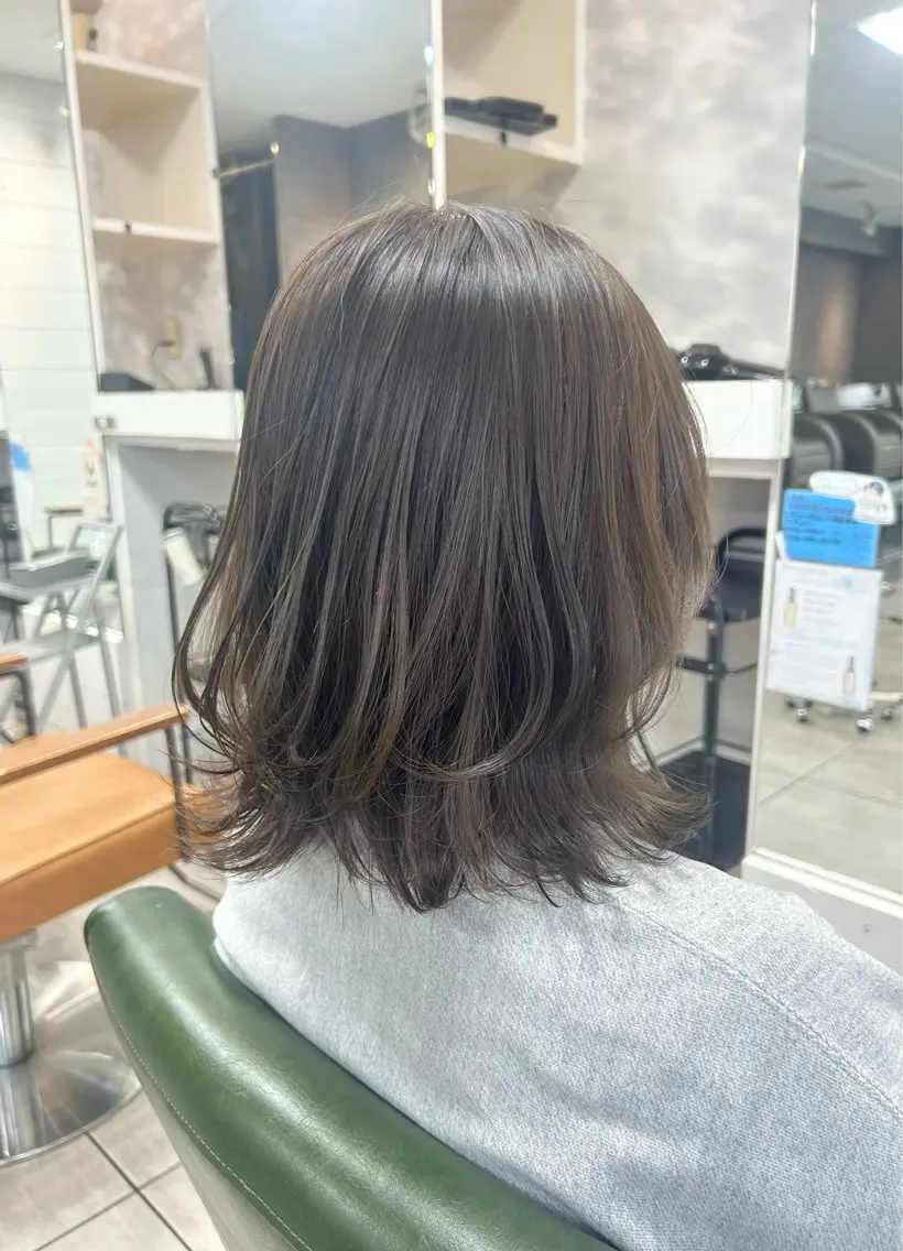 ミディアム ミディアムレイヤー レイヤーカット レイヤー/艶髪カラー 森本くるみのヘアスタイル