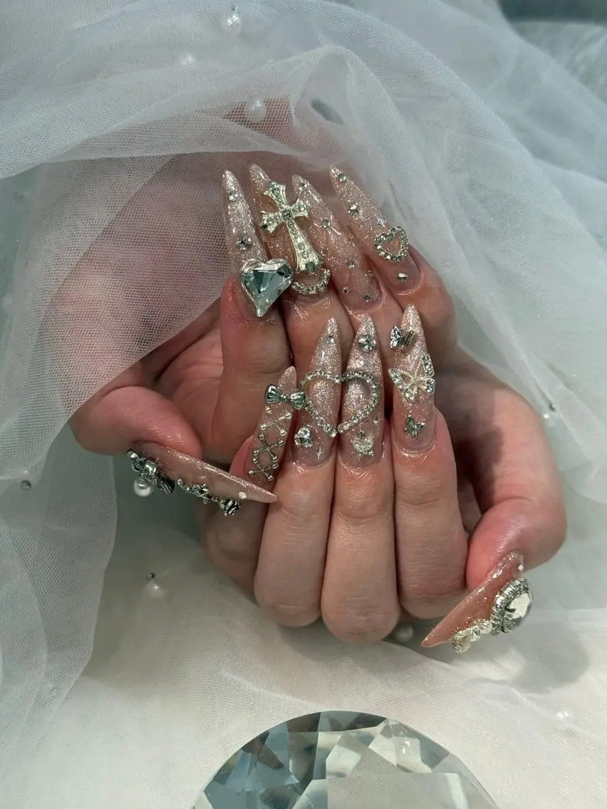 ネイル アートネイル オーロラネイル チークネイル 長さ出し フットネイル Chan nailsのネイルデザイン