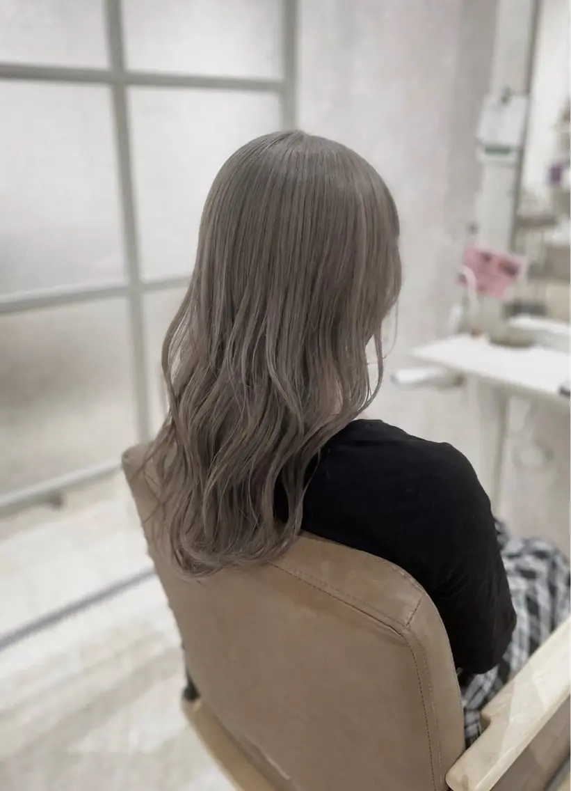 ミディアム ヘアカラー 透明感🫧ナチュラル 🍀りんたろうのヘアスタイル