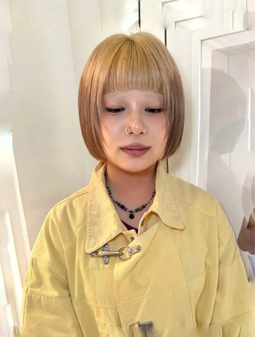 ショート カラー ブロンド デザインカラー ボブ 磯　亜由香🌼 /似合わせカットのヘアスタイル