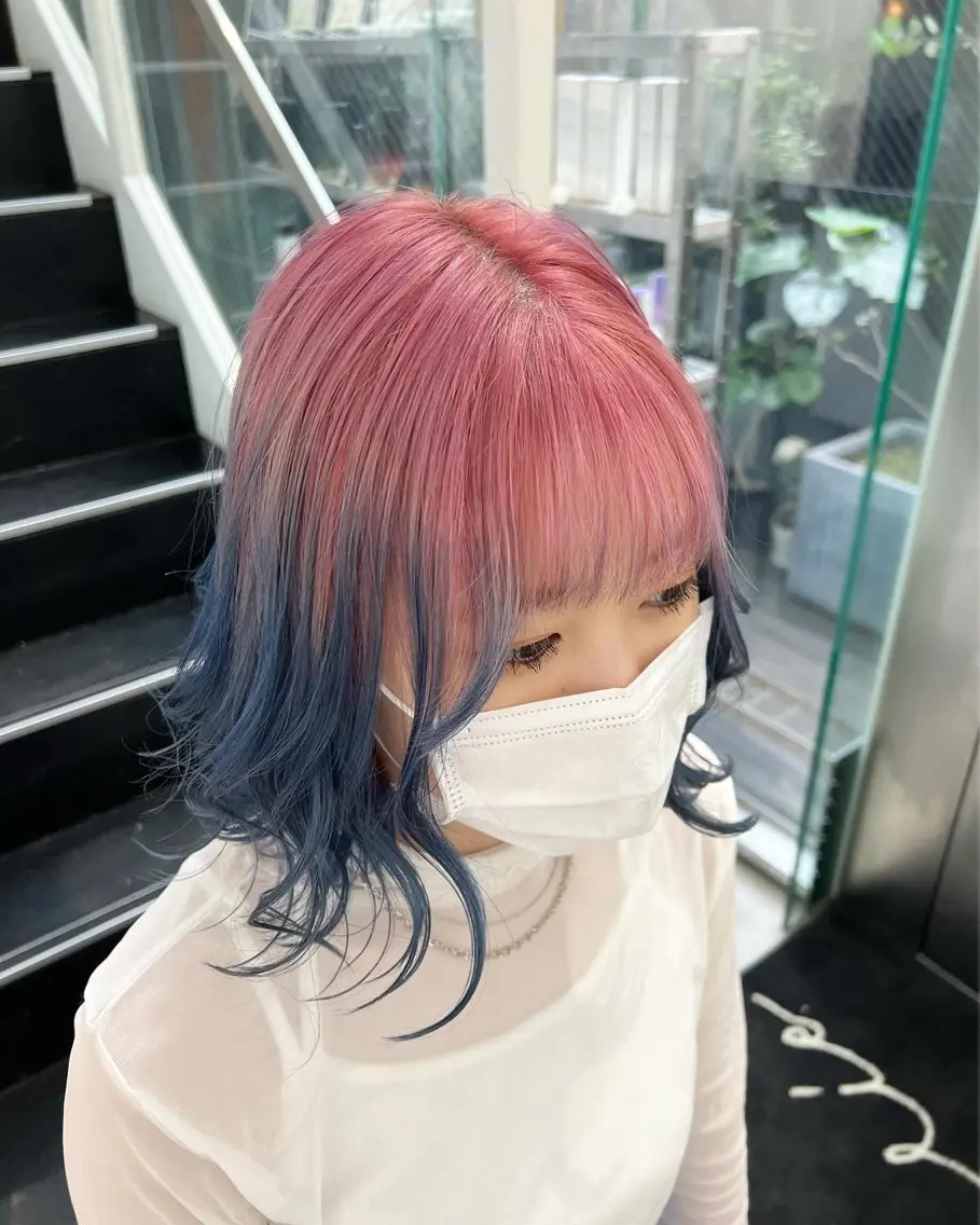 ミディアム カラー ブリーチ ブルーカラー ピンクカラー カット インナーカラー/天神 ブリーチ/吉田のヘアスタイル