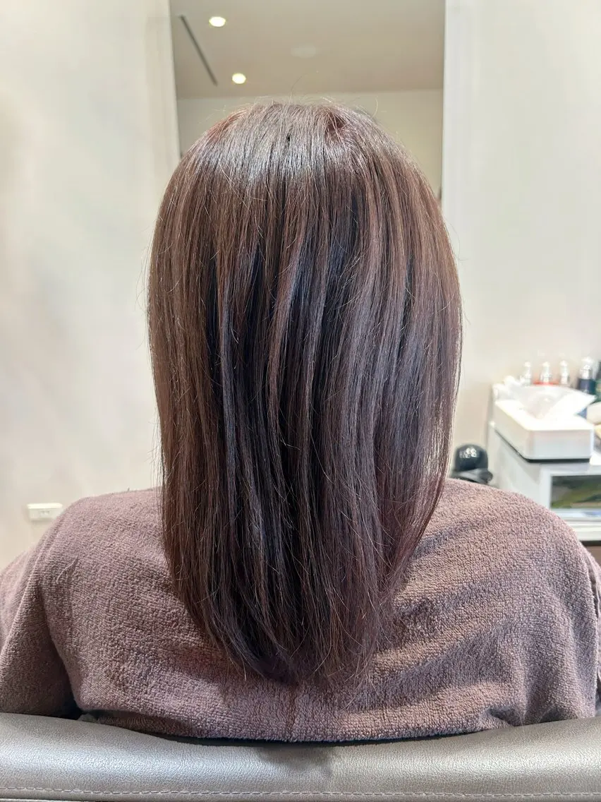 カラー ヘアカラー 山本 亜湖のヘアスタイル