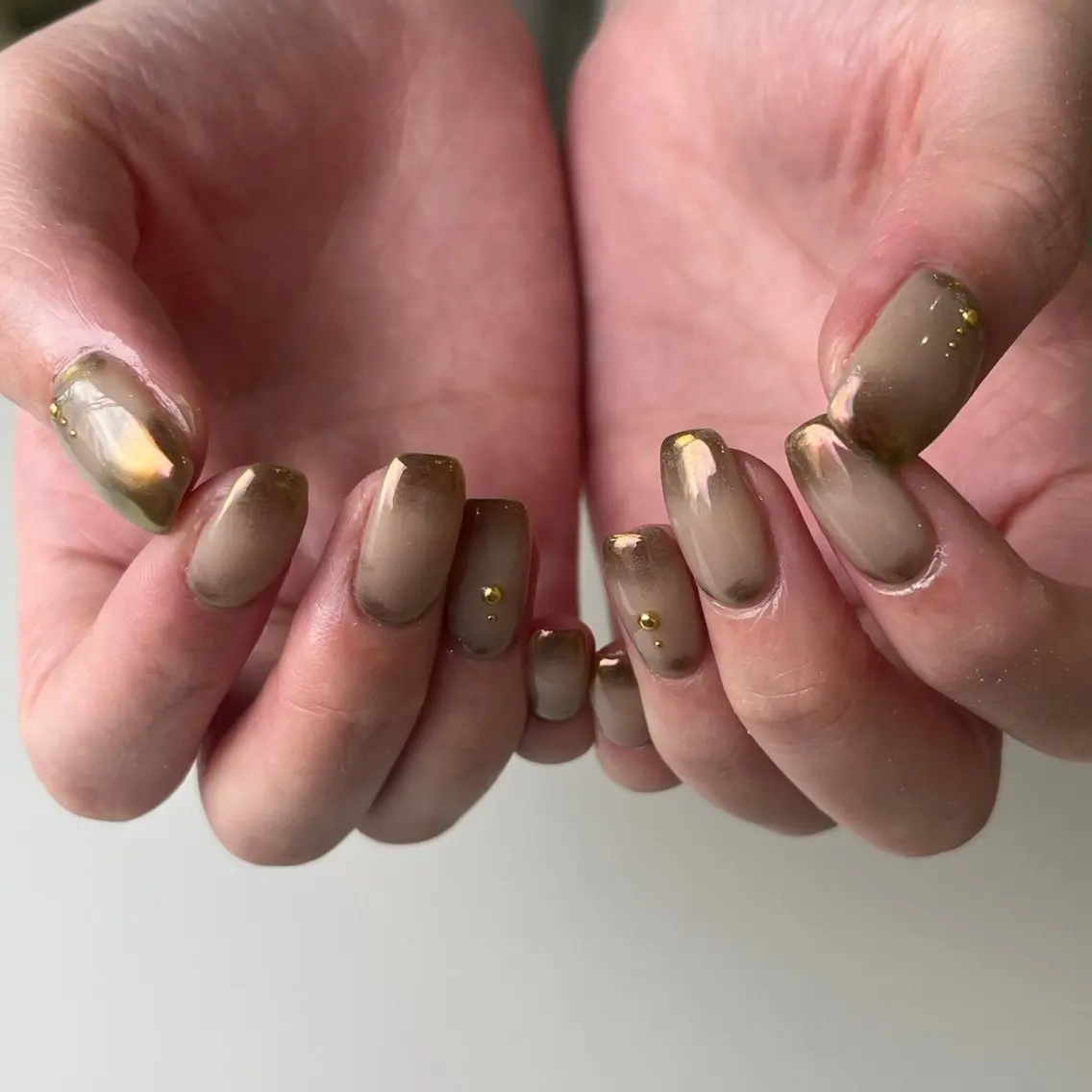 ネイル ゴールド スクエアネイル ハンドネイル nail◯ petitnanoのネイルデザイン