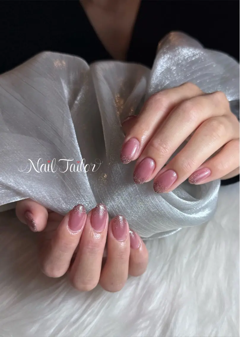 ネイル フラッシュネイル グラデーション キラキラネイル ラメ(グリッター) ワンカラーネイル ハンドネイル NailTailor ネイルテイラーのネイルデザイン
