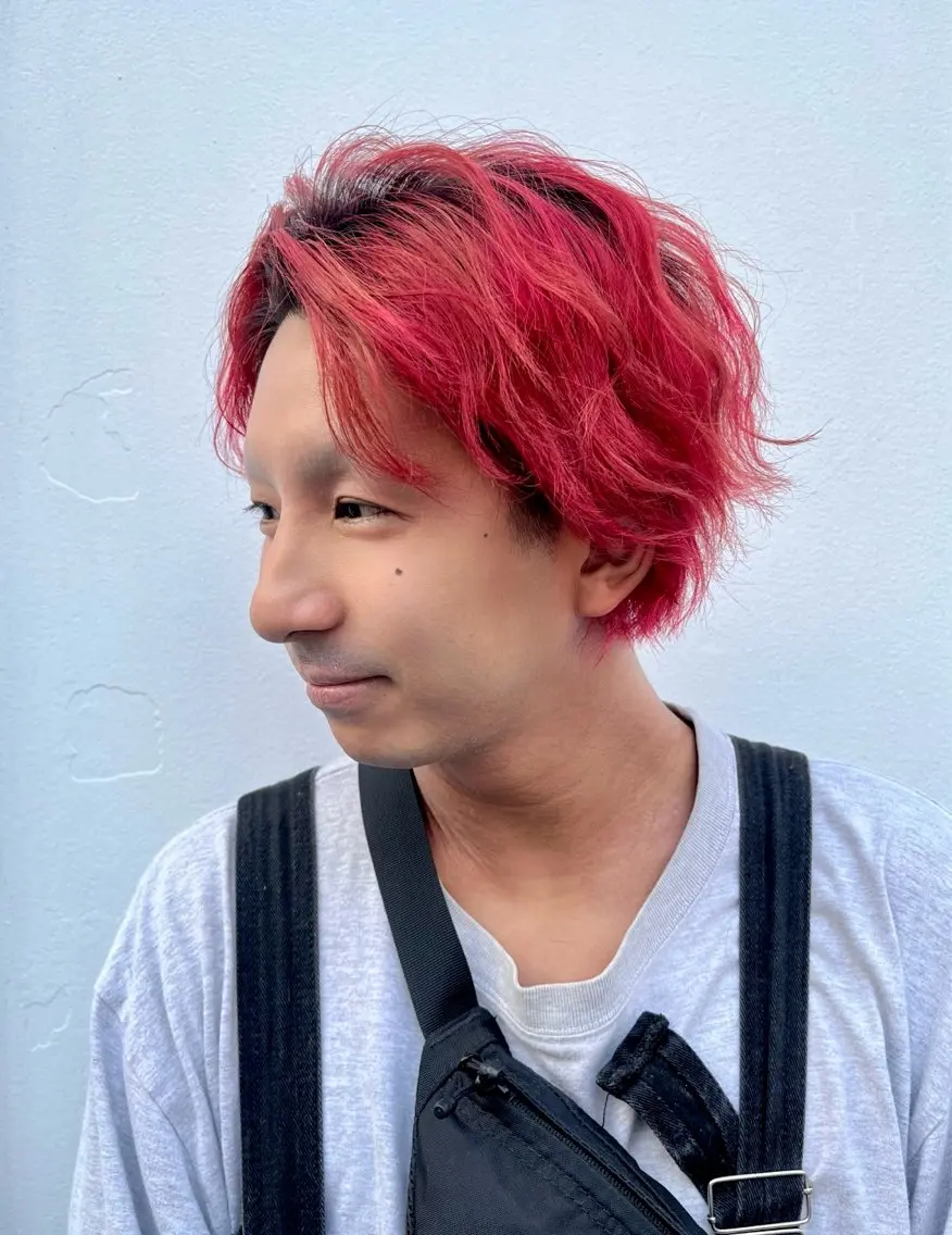 ショート カラー メンズ メンズブリーチ ブリーチ ヘアカラー 派手髪デザインカラー ヒロカのヘアスタイル
