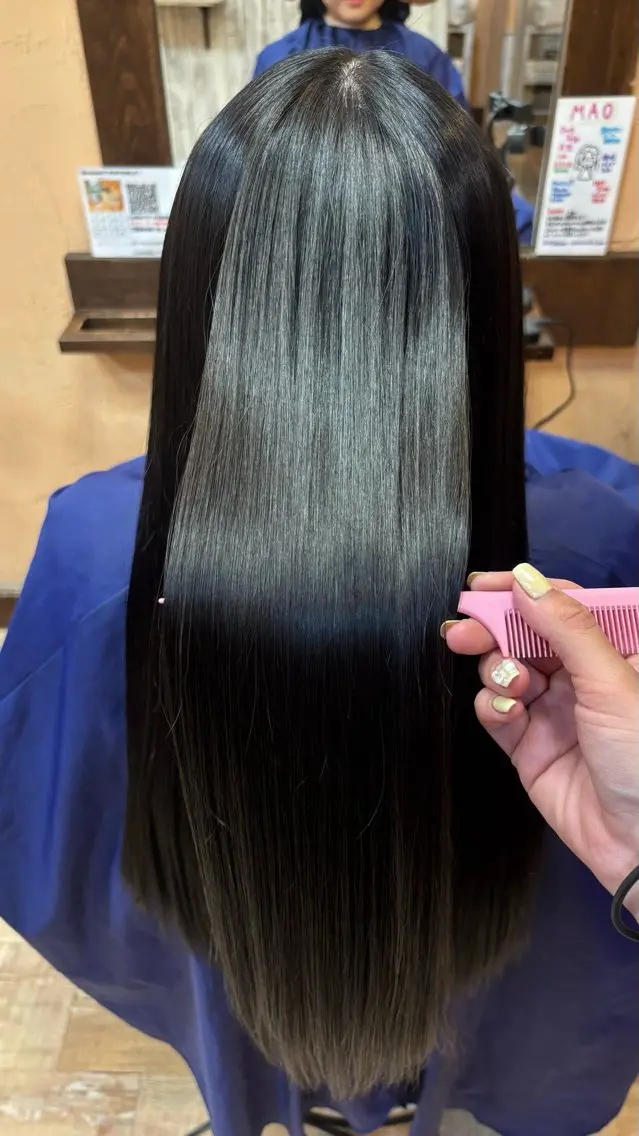 ロング カラー 黒髪 ブルーカラー ブルーブラック ヘアカラー トリートメント ブリーチカラー🎀 Himariのヘアスタイル