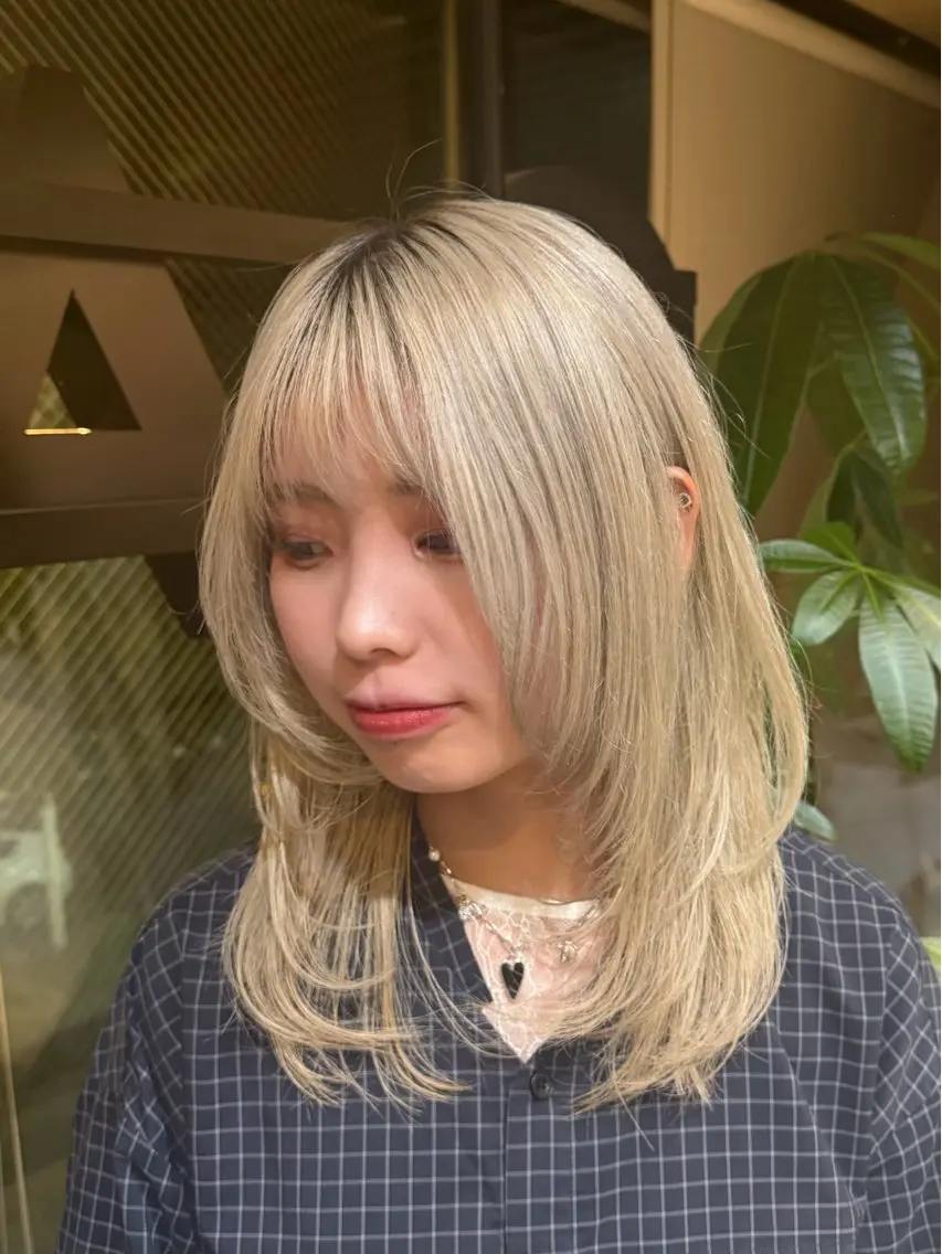 ミディアム レイヤーカット 💙GANNI💙 さきのヘアスタイル