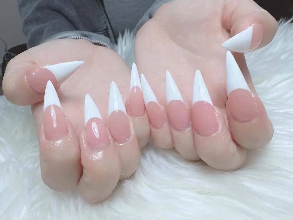 ネイル マグネットネイル ニュアンスネイル オフィスネイル ワンカラーネイル 夏ネイル ハンドネイル Squen Nail shinjukuのネイルデザイン