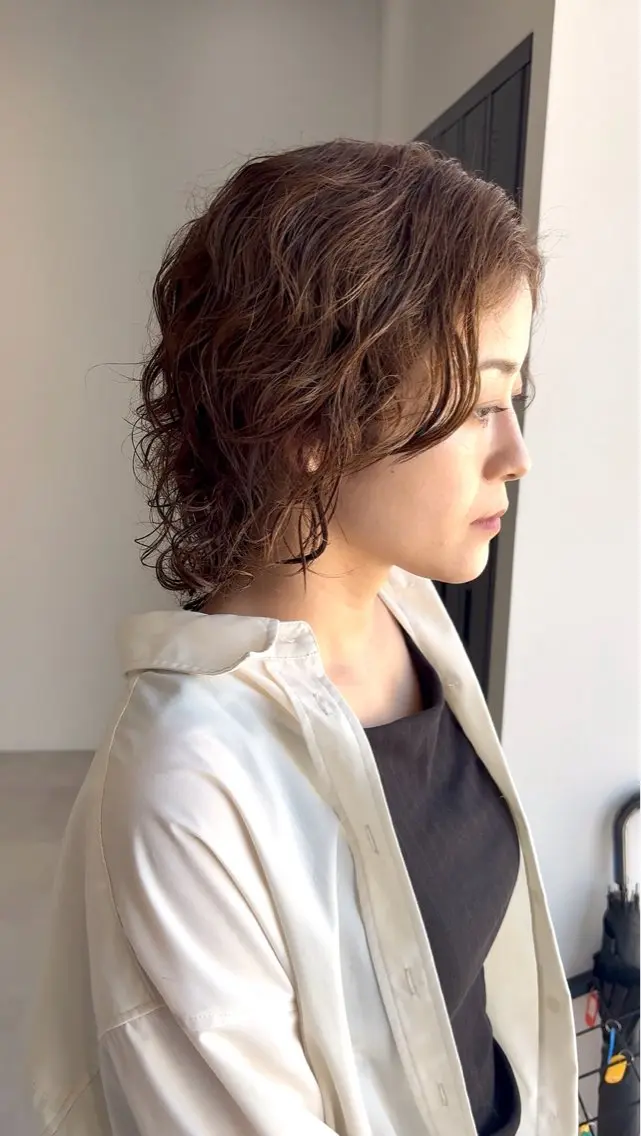 《平日限定SNSモニタークーポン✨》カット+カラー+トリートメント　女性限定の写真