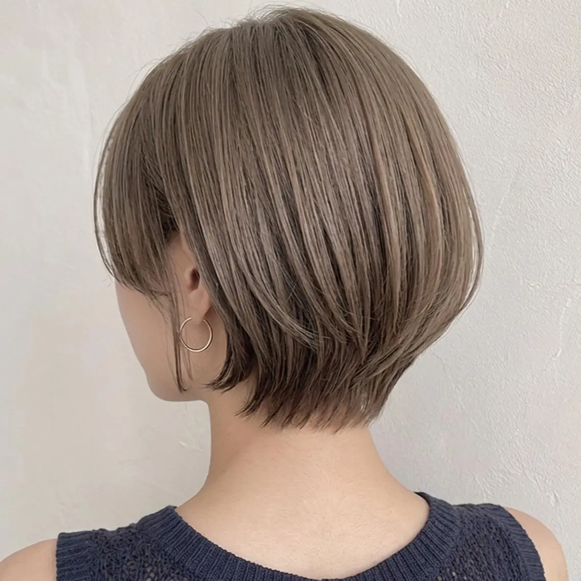 ショート 庭木華瑠🐾ボブ🧡 透明感カラー✨のヘアスタイル
