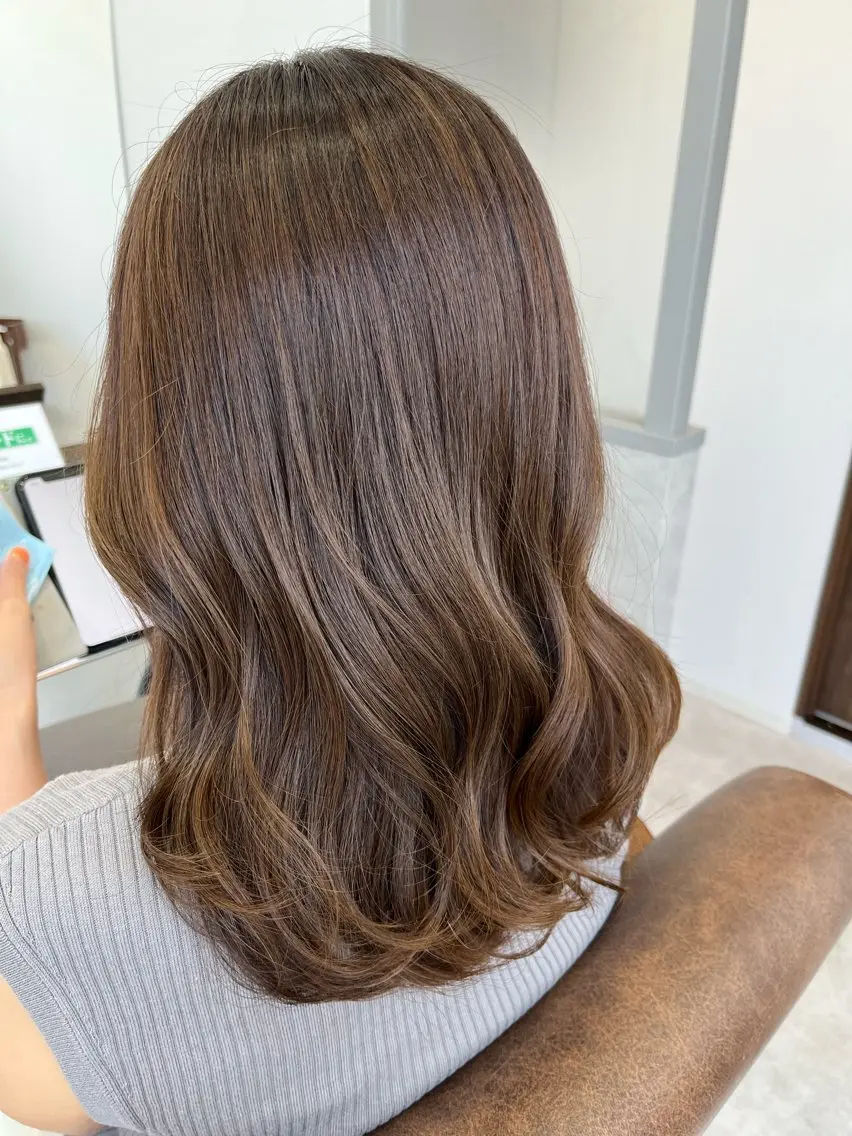 セミロング カット ヘアカラー トリートメント 暖色＊ベージュ ＊くらたあやかのヘアスタイル