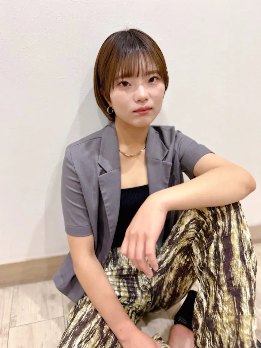 ショート 韓国🇰🇷ボブ✂︎ レイヤー✂︎三吉明人のヘアスタイル