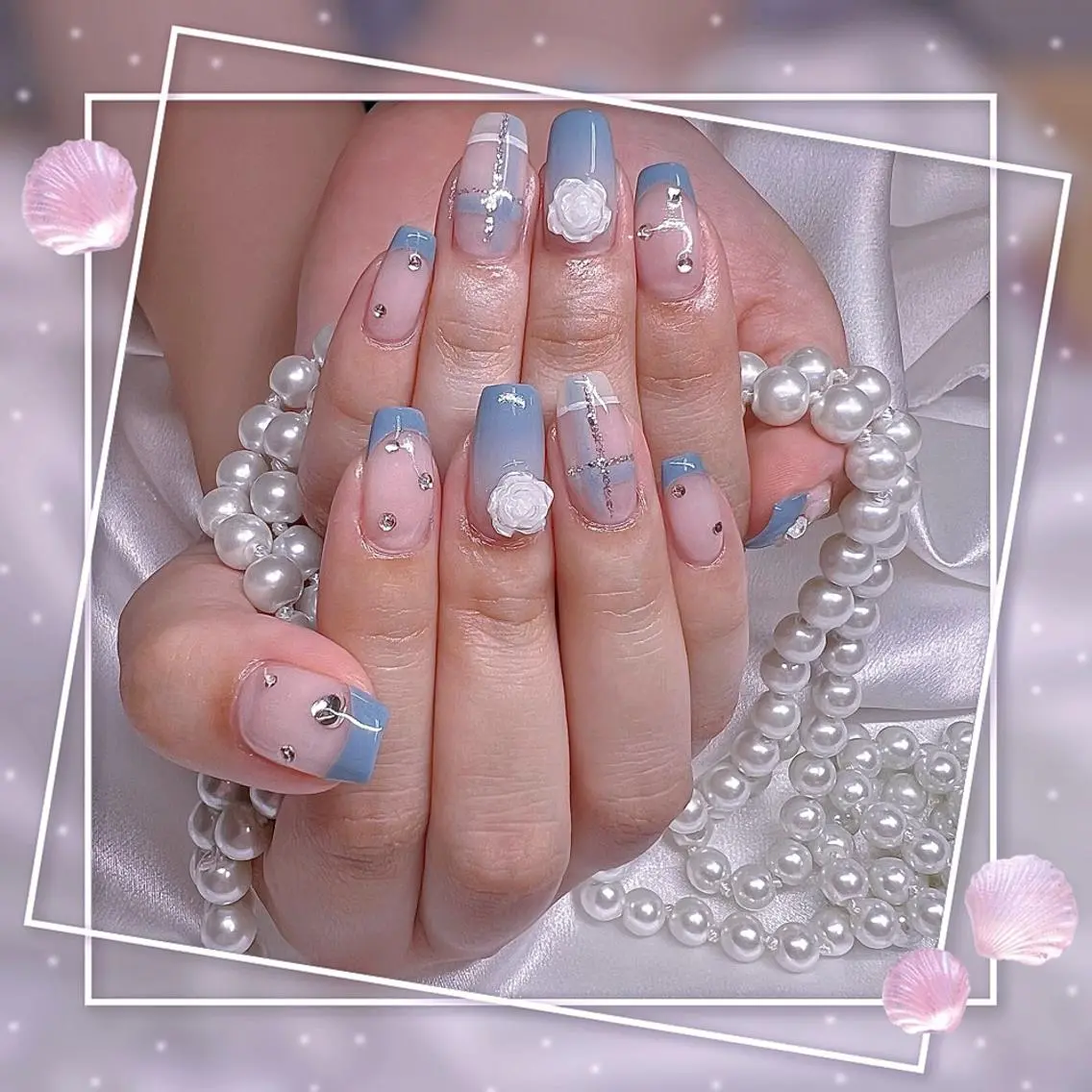 ネイル フレンチネイル キラキラネイル 韓国ネイル マグネットネイル マグネットフレンチ ハンドネイル ハンドケア Chill Nailsalonのネイルデザイン