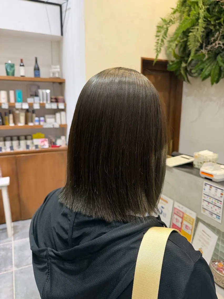 ヘアカラー 💟艶カラー・トリー トメント/リサ🤍のヘアスタイル