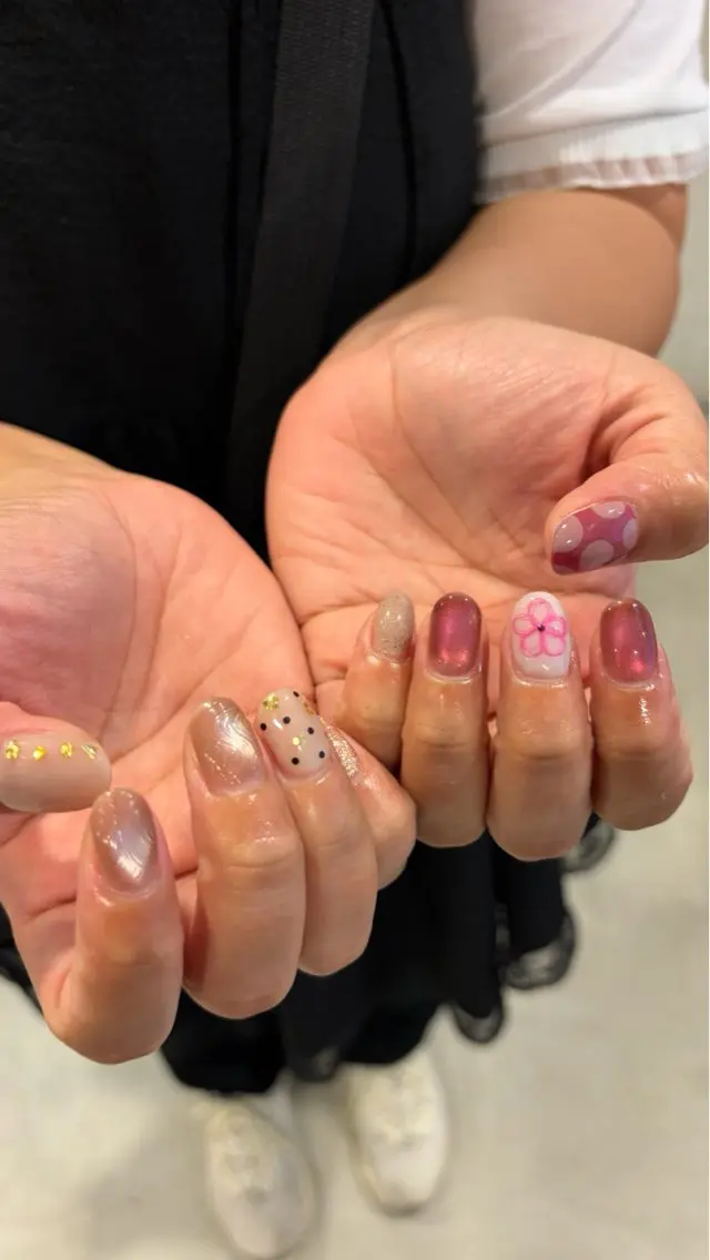 ネイル Hi,nail minaのネイルデザイン
