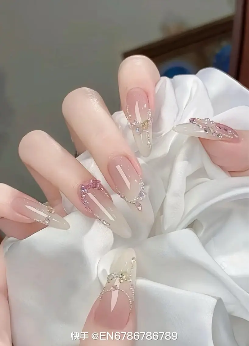 ネイル 長さ出し フレンチネイル ジェルネイル 韓国ネイル マグネットネイル sun nail池袋 モデル募集のネイルデザイン