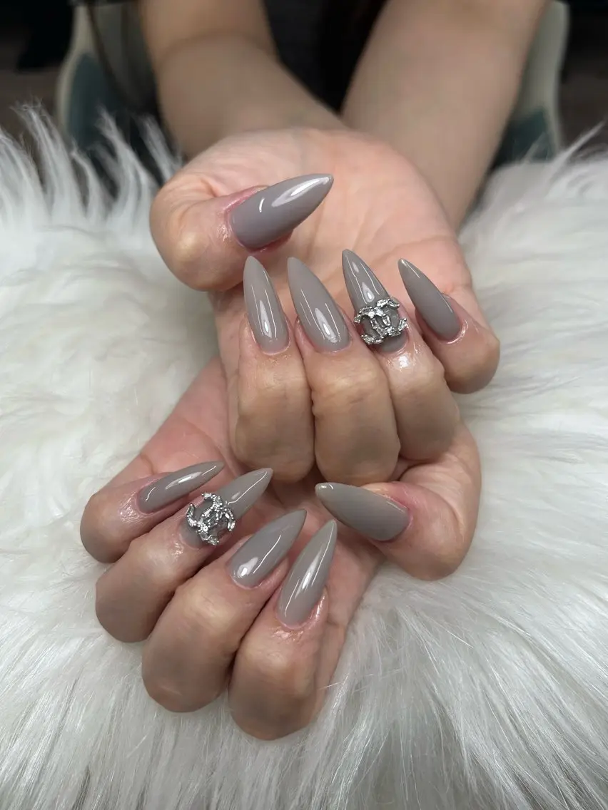 ネイル フットネイル フレンチネイル ジェルネイル ガラスフレンチ 氷ネイル・うるうるネイル xinh nailsのネイルデザイン
