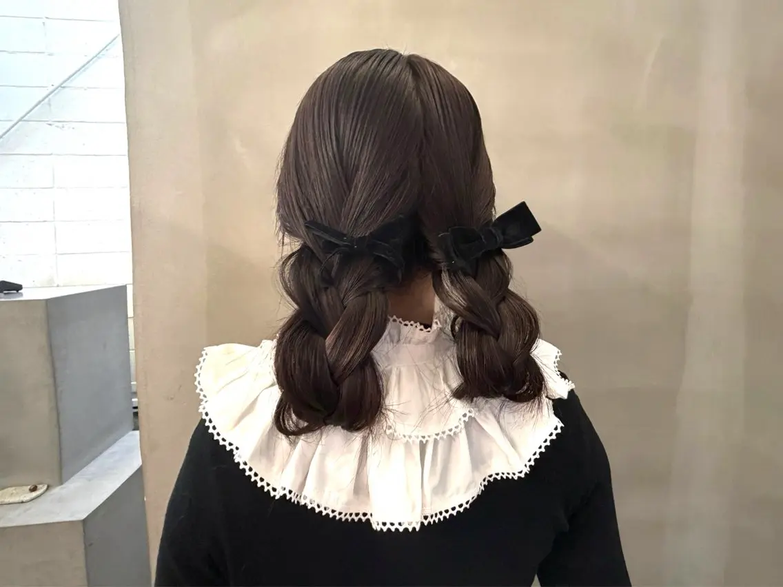 ロング カラー ヘアアレンジ 小森 梨華のヘアスタイル