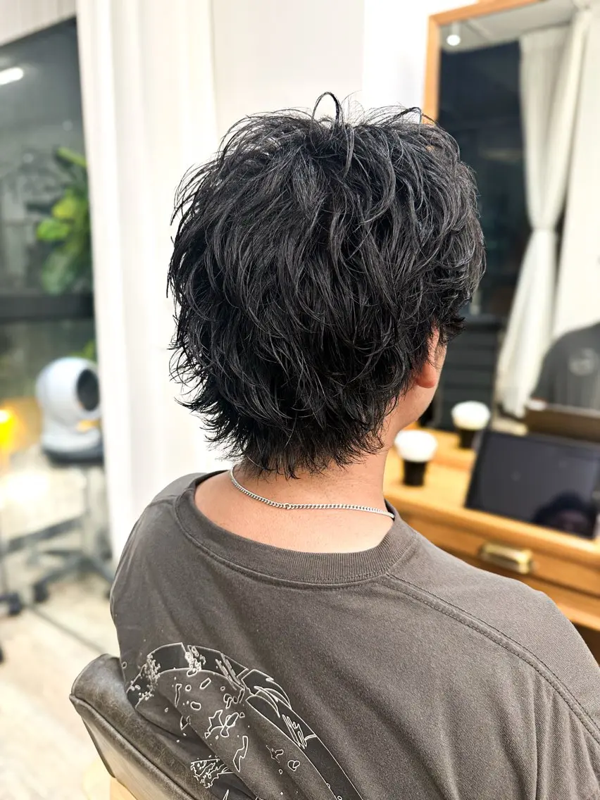 パーマ メンズ メンズパーマ スパイキーショート カット パーマ ブリーチカラー🔥 パーマ【佐々木凌平】のヘアスタイル