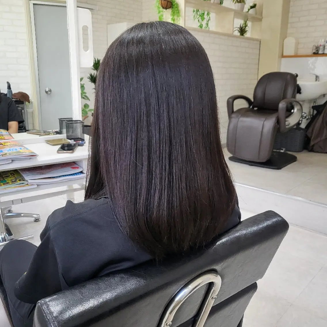ミディアム カット トリートメント ヘアーサロン サニーのヘアスタイル