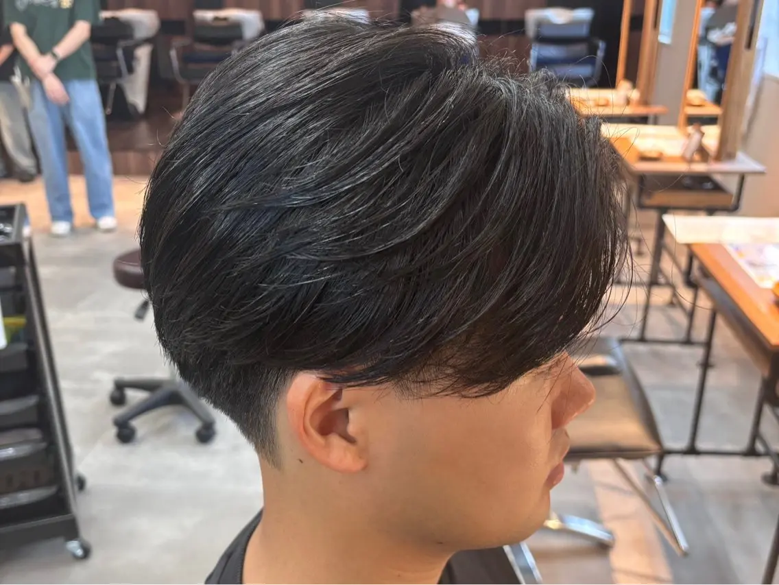 ショート メンズ センターパート 🔥フェードカット/ パーマ特化🔥/森のヘアスタイル