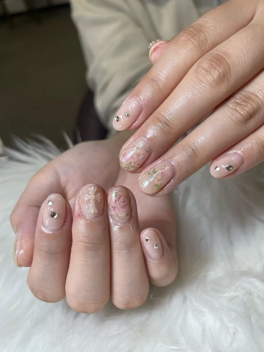ネイル ハンドネイル NiJi Nailsのネイルデザイン