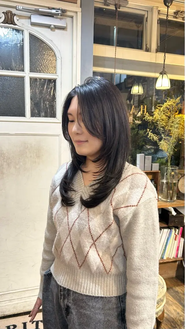 セミロング 髪質改善 レイヤーカット トリートメント カット トリートメント ヘッドスパ BRITS 渡辺 菜々子のヘアスタイル